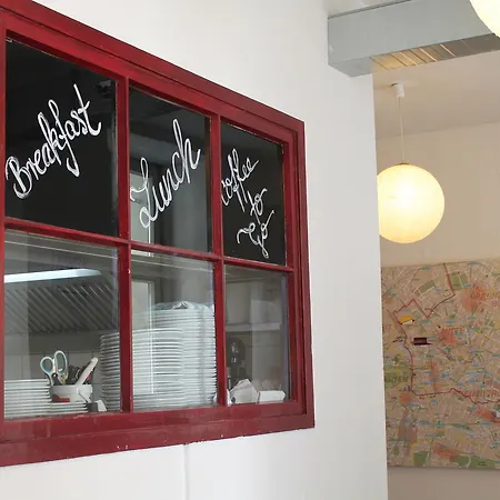 Fabrik - ベルリン