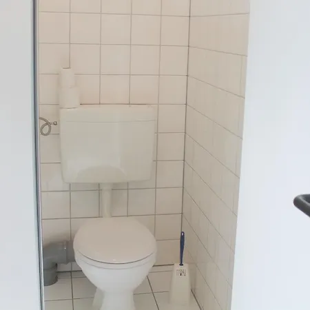 ホステル Fabrik - *