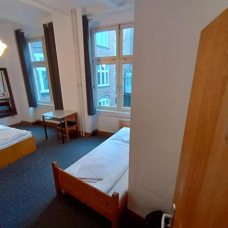 Hostel Fabrik - *